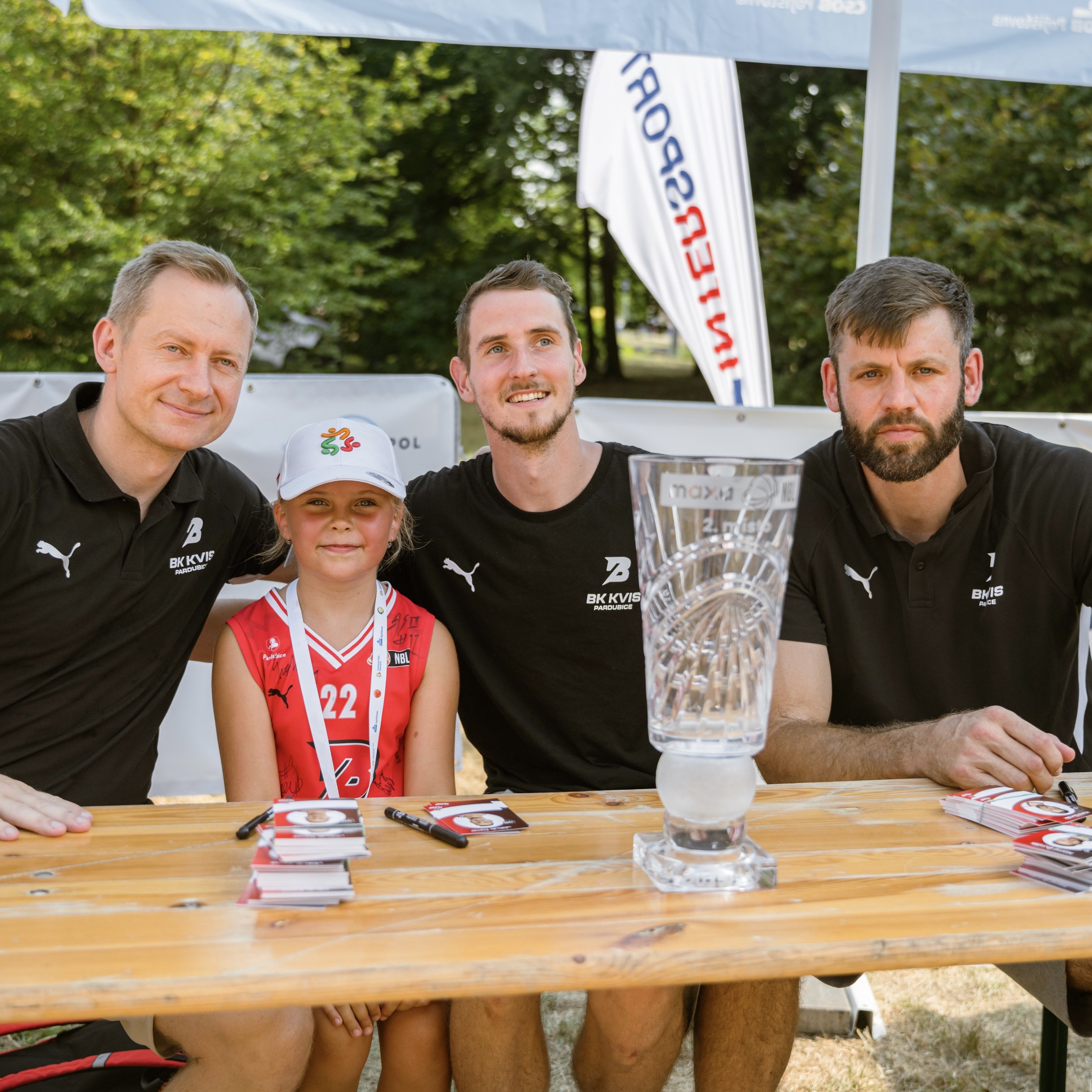 Beksa ve Sportovním parku: basketbal, autogramy i běh
