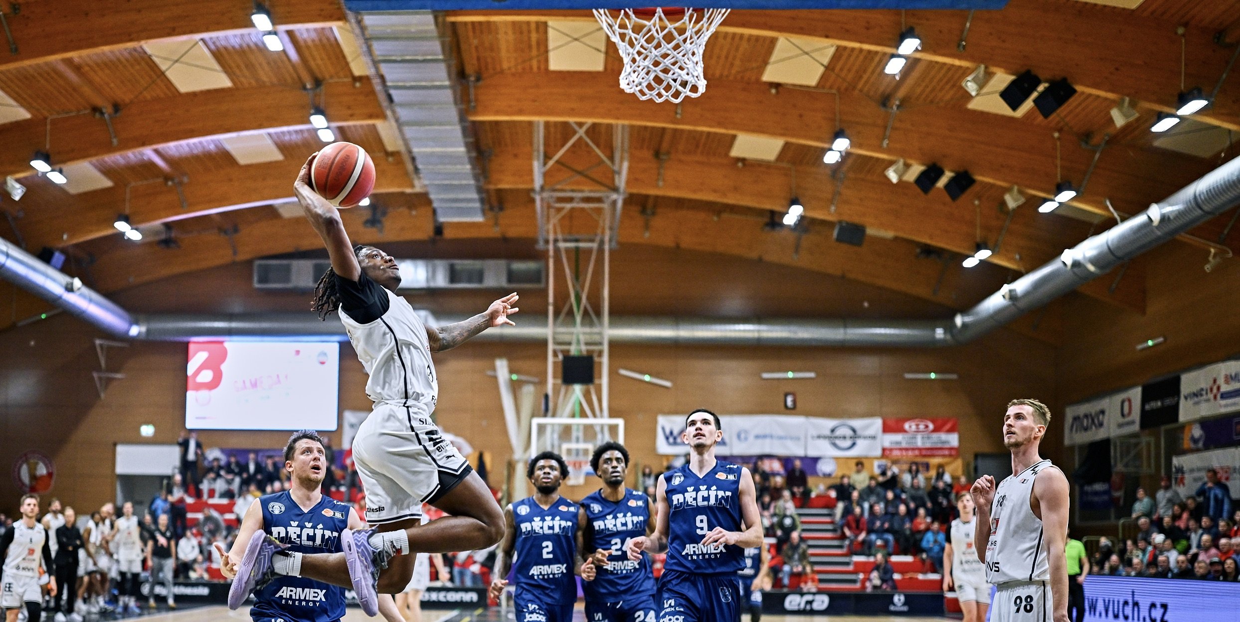 „Smeč? Strhla mě atmosféra“