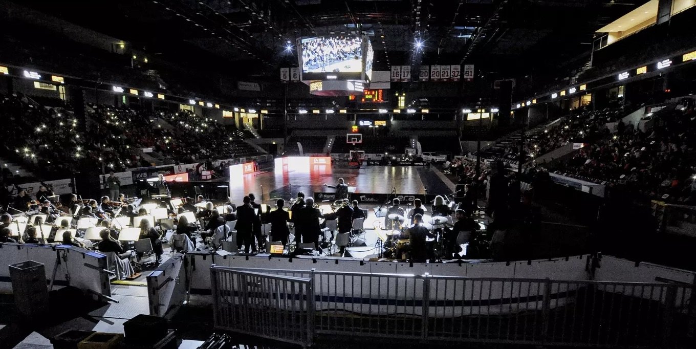 Kdo zazpívá na 12. ročníku?